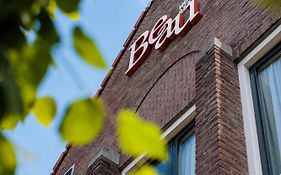 Hotel Beau